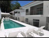 Apartamento superior no Villa Regina a 800m da praia de Taperapuan - B&B