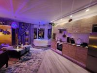Queen Room with Spa Bath