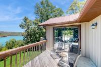 Tranquil Lakeside Haven - B&B
