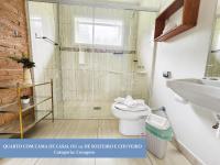 Camera Matrimoniale/Doppia con Letti Singoli con Doccia