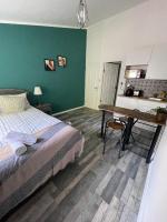 Exquisite Studio #4 - B&B