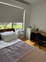 Spacious Beautiful Room - B&B Rostrevor