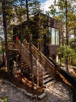 Black Spruce - Orange Door - B&B