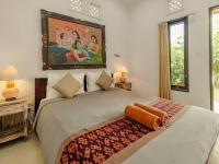 Desa Room with Shared Bathroom