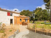 Ancien corps de ferme rénové avec jardin, terrasse et recharge EV, à 24 km de Nantes - FR-1-306-1282 - Chambres d’hôtes