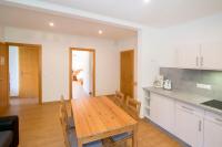 Premier Appartement met 2 Slaapkamers en Uitzicht op het Meer