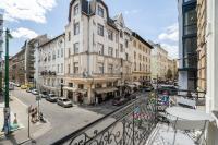 One-Bedroom Apartment with Balcony