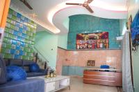 The HR STAY INN TIRUPATI - LUXURY HOMESTAY - NEAR ALIPIRI BUS STAND AND KAPILATEERTHAM - 24 HRS HOT WATER-150 MBPS SPEED FREE WIFI & ALL OTT APPS - Chambres d’hôtes Tirupati