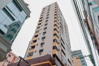 Elegância Clássica a 1 quadra da praia em Bc N704 - Chambres d’hôtes Balneário Camboriú