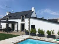 Maison avec piscine 3 chambres - Ferienwohnung