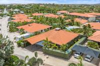Exclusive Villa - Private Pool - Vredenberg Village - B&B