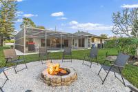 Summer Getaway Coastal Sea-Esta 4BD 3BA - Chambres d’hôtes Oakhurst Acres