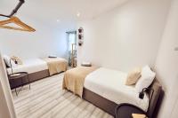 New Flat with PAC-MANIA & FREE PARKING - Ferienwohnung