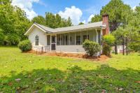 Charming Country Home with Yard - 14 Mi to Ole Miss! - Bed and Breakfast Oxford