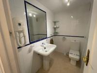 One-Bedroom Apartment with Sea View