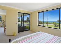 Summer-Salt Vincentia - Water views and free wifi - B&B