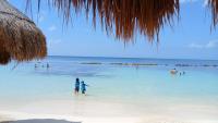 Puerto Aventuras, Departamento a unos pasos de la playa - B&B