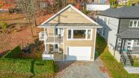 Dynamite 2-Bedroom House, Garage, Sleeps 6 - B&B