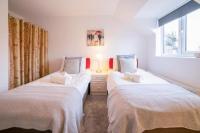 Modern 2 Bed Apt Located Close To Village Centre - Chambres d’hôtes