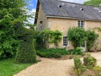 Maison de vacances avec piscine chauffée, jacuzzi et jardin privé - proche circuit des 24h du Mans - Chambres d'hôtes Saint-Christophe-en-Champagne