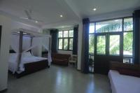 Camera Familiare con Balcone