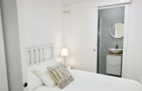 Moderno Loft a 2 minutos de la playa, en pleno centro histórico - B&B Blanes