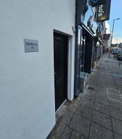 Stylish City Centre Hideaway & Private Hot Tub - B&B