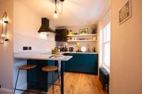 Old Town Trinity Apt No 4 By Adliv - B&B
