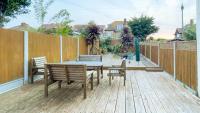 Stylish Coastal Home, Pets & Parking By Adliv - Chambres d'hôtes Margate