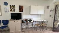 CASA MONELLA mono locale vista mare - B&B Marinella