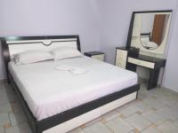 Lovely and quite appartament 1-4 5Maji - B&B Tirana