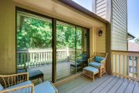 Marina Villa Condo at Lake Keowee with Fireplace - B&B Salem