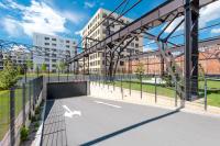 Bright 2BR - 8th floor, Balcony, Free Parking - by Gravity Prague - B&B Prague