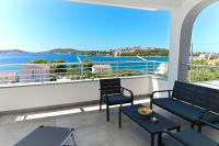 Lity Green Apt - B&B Podglavica