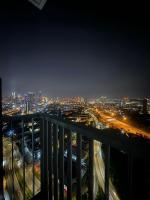 Ayazuki Sky Suite KLCC View 2BR Free Parking Netflix Swimming Pool - Bed and Breakfast Kuala Lumpur