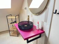 Bright Hideaway -70 sqm- near BER Airport - B&B Berlino