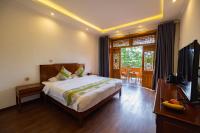 Queen Room with Balcony