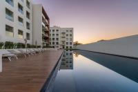 Apartment with Private Rooftop in Medano - B&B Cabo San Lucas