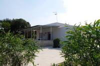 Villa Il Giardino con Piscina a soli 350 mt dalla Spiaggia di Punta Prosciutto - B&B Punta Prosciutto