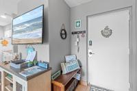 Colony Beach Club 210 - B&B