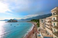 Montesan Luxury Apartment Beach Front - B&B