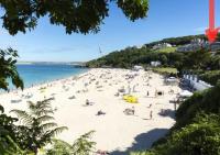St Ives apartment less than 5 minutes walk to beach parking available - B&B Saint Ives
