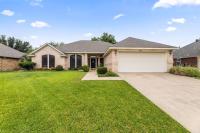 Extraordinary Pool Villa - Outdoor fun, Near Stadiums - B&B North Richland Hills