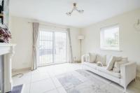 Cosy Modern Garden flat, Parking & TV, Wifi - Ferienwohnung
