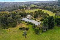 Enjoy Nature at Modern Diamond Creek Farmhouse - Ferienwohnung