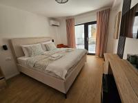 Chambre Lit King-Size avec Balcon