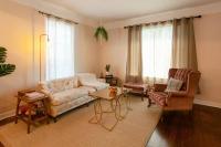 Classic & Cozy Apartments - Parking & Close to DW - Chambres d'hôtes Medford