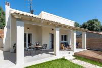 Okeanos Villa by Anita Holiday Homes - Chambres d’hôtes