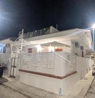 Casa vacanze Marina di Ragusa Gianni&Lory a 2 Passi dalla Pista Ciclabile di Marina di Ragusa - Chambres d'hôtes Villaggio Azzurro