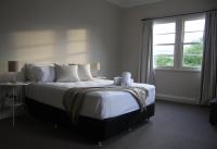 Apartment 4